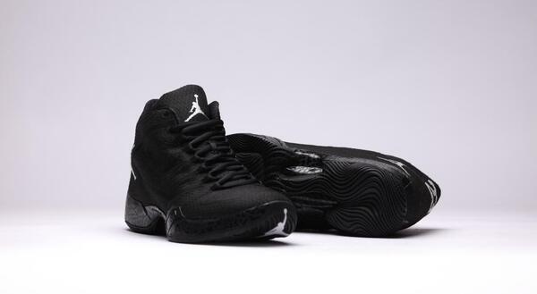 Black and white 29s jordans online